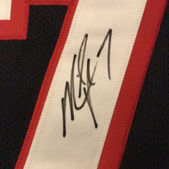 AUTHENTIC AUTOGRAPHED MIKE VICK REPLICA JERSEY - Picture 8 of 8